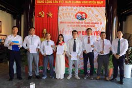Ban Chấp hành Đảng bộ, Ban Giám đốc cùng các cán bộ, đảng viên và quần chúng ưu tú