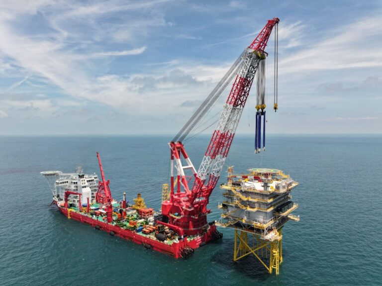 TPCII OSS PV Shipyard chế tạo và xây lắp công trình dầu khí và công nghiệp biển.